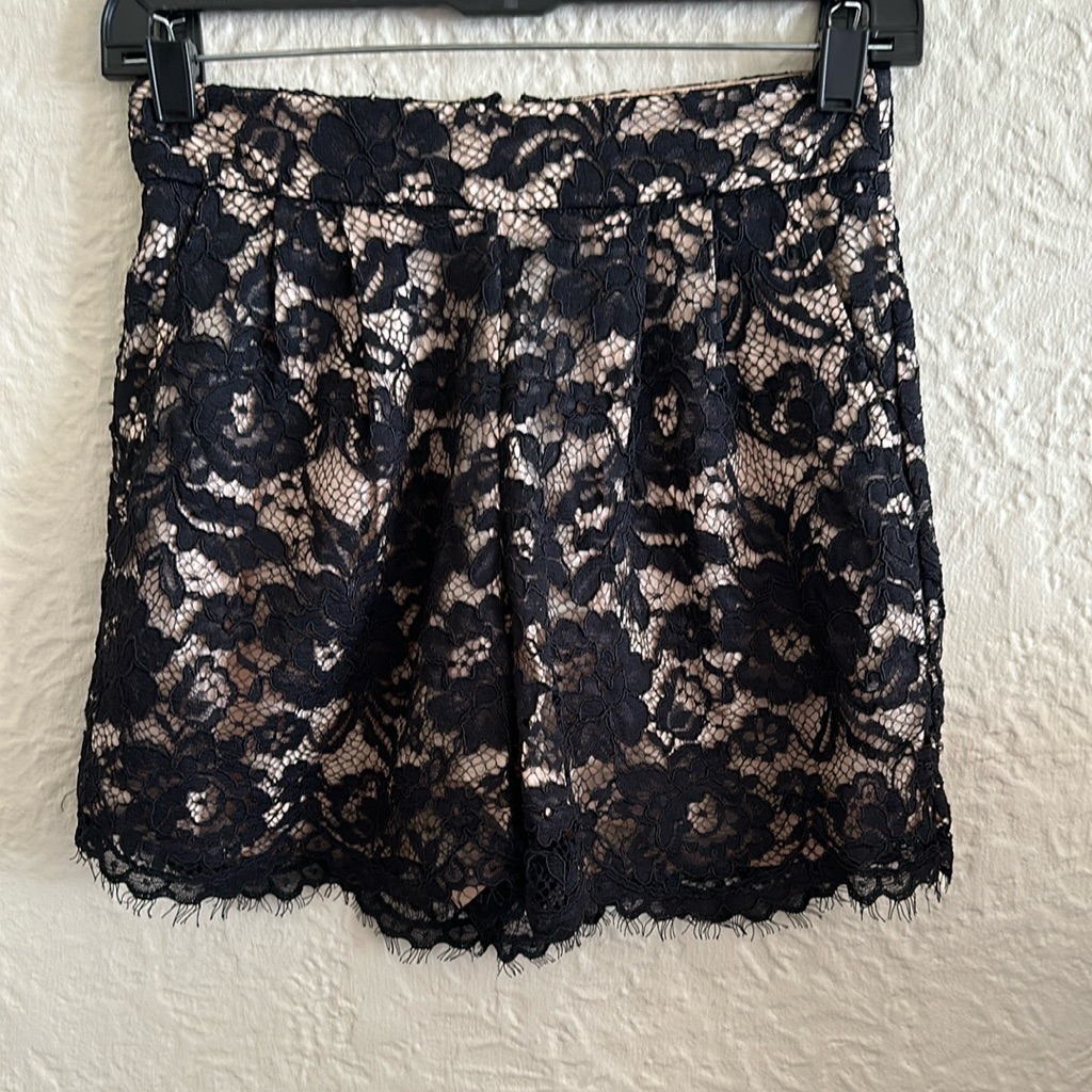 Tibi Black Eyelash Floral Lace Shorts High Rise Nude Lining Dressy 0 Party